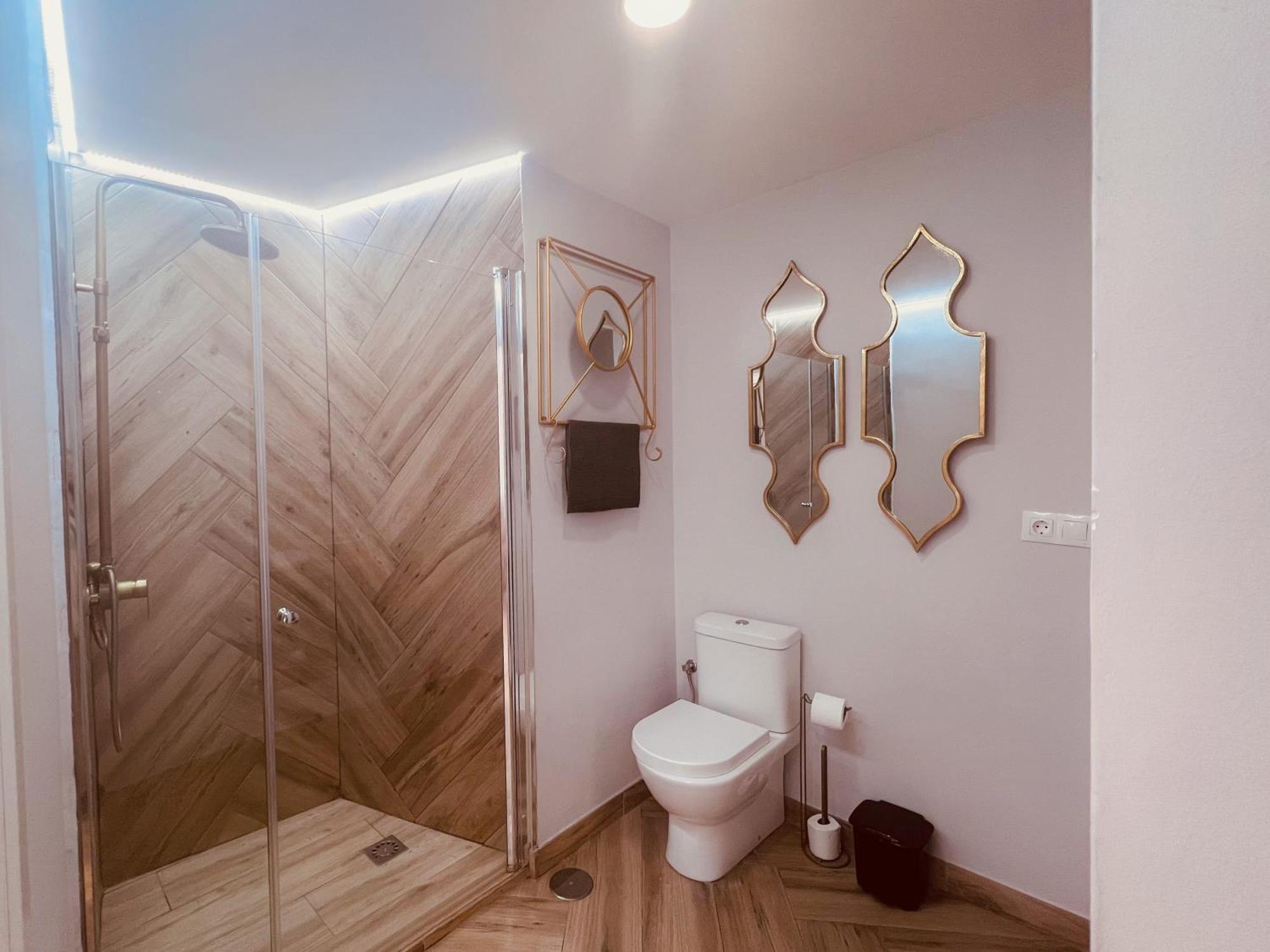 Tuguest Santa Paula Apartment